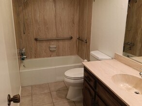 8506 Spain Rd NE in Albuquerque, NM - Building Photo - Building Photo