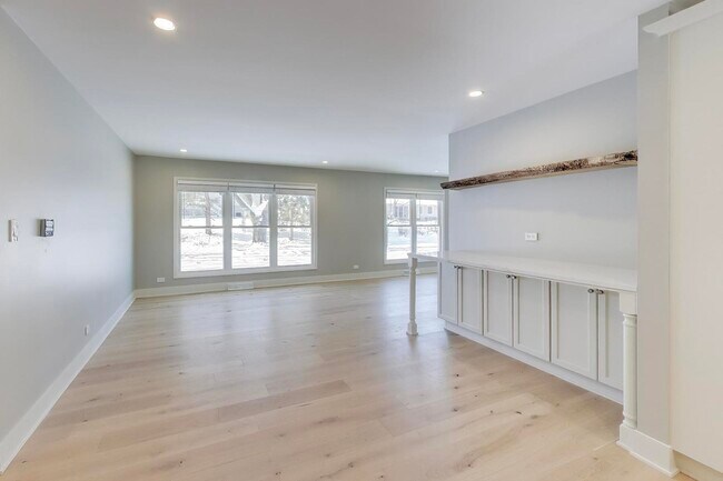 4150 Williams Ct in Hoffman Estates, IL - Building Photo - Building Photo