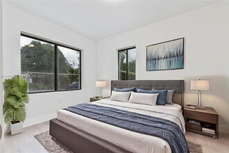 858 NW 3rd St in Miami, FL - Building Photo - Building Photo