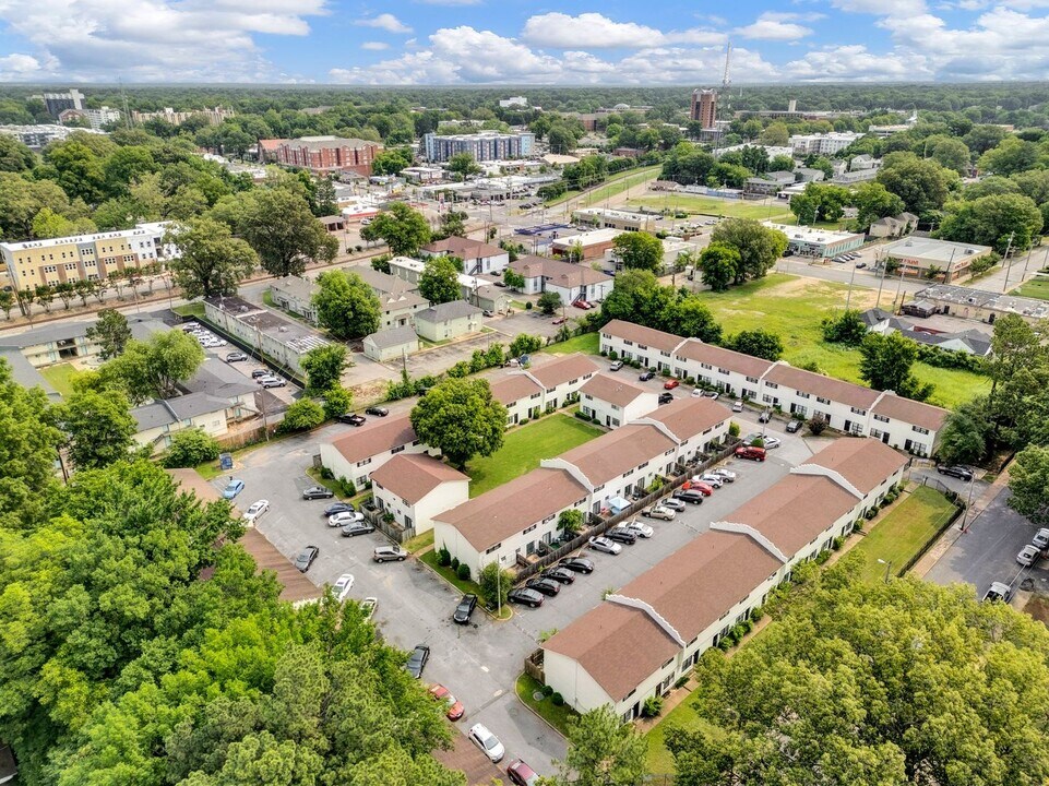 3446 Spottswood Ave in Memphis, TN - Building Photo