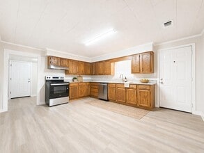 299 Francis St in Hawkins, TX - Foto de edificio - Building Photo