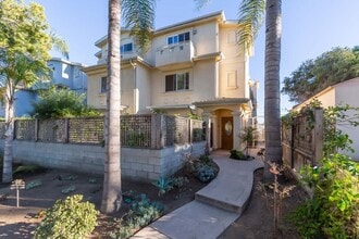 1549 Felspar St in San Diego, CA - Building Photo - Building Photo