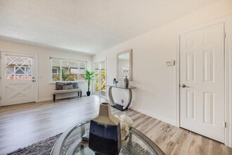 934 Goodwin Ave in San Jose, CA - Building Photo - Building Photo