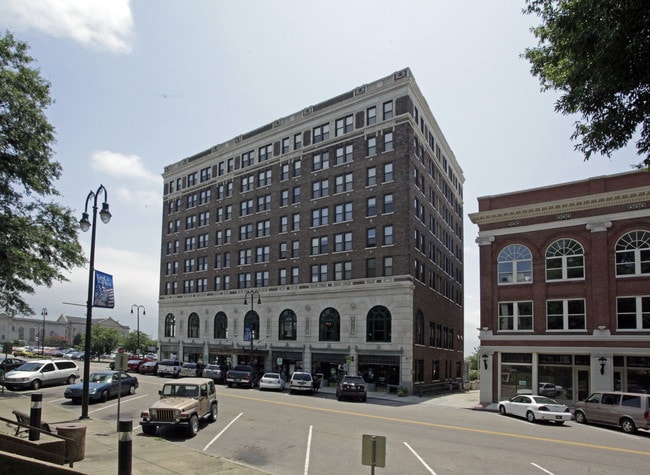 The New Southern Building in Jackson, TN - Building Photo - Building Photo