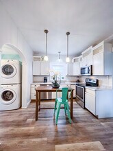 1518 Norris Pl, Unit 1 in Louisville, KY - Foto de edificio - Building Photo