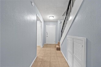 1859 Coronado Hills Dr in Austin, TX - Foto de edificio - Building Photo