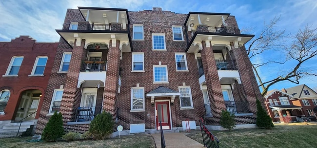 property at 3890 Juniata St