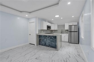 458 High St in Central Falls, RI - Foto de edificio - Building Photo