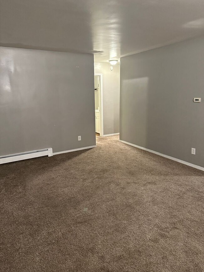 340 E 45th Ave in Anchorage, AK - Building Photo - Building Photo