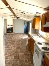 106 133rd St-Unit -Front in Marmet, WV - Building Photo - Building Photo