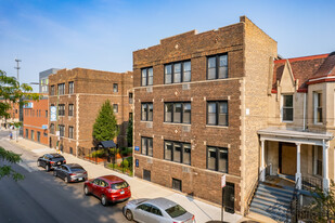 740-750 W Addison St Apartments