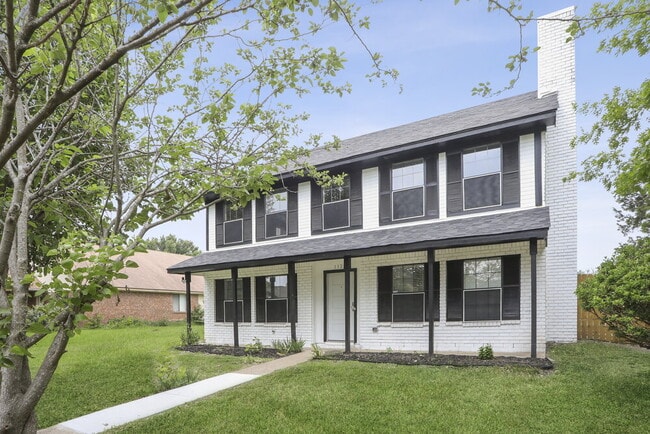 property at 1125 Harvest Hill Ln