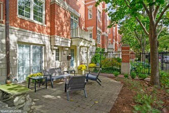 1450 W Wrightwood Ave in Chicago, IL - Building Photo - Building Photo