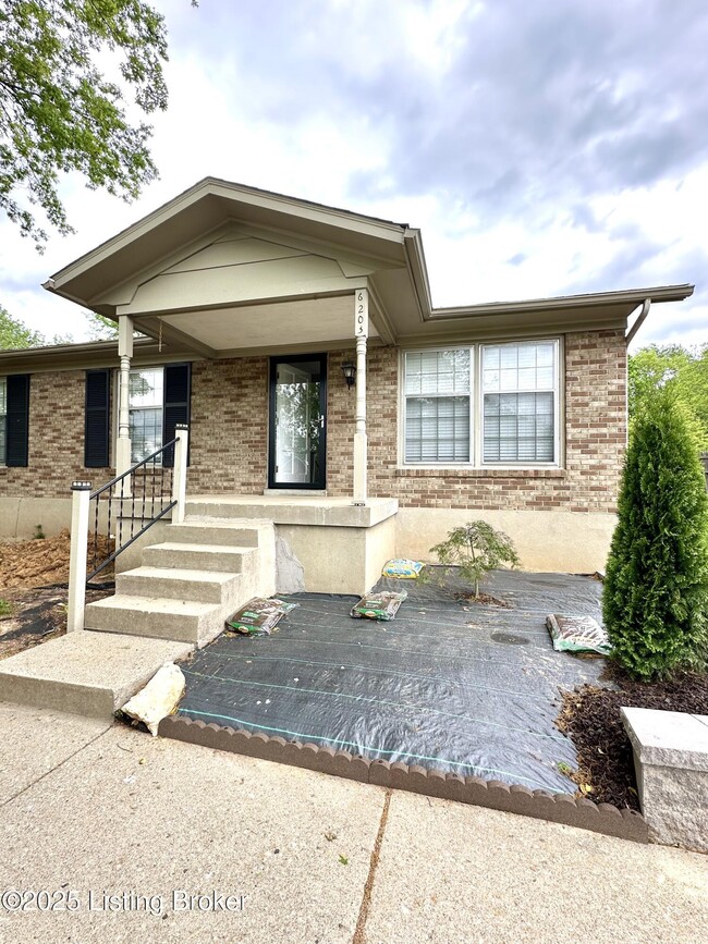 property at 6203 Lynnchester Dr