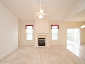 5018 S 194th Ave in Omaha, NE - Building Photo - Building Photo