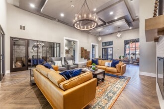 Luxia Craig Ranch in McKinney, TX - Foto de edificio - Building Photo