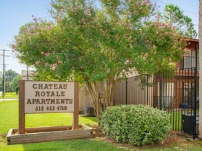 Chateau Royale  Apartments in Alexandria, LA - Foto de edificio - Building Photo