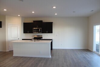 448 Park Vista Dr in Delaware, OH - Building Photo - Building Photo