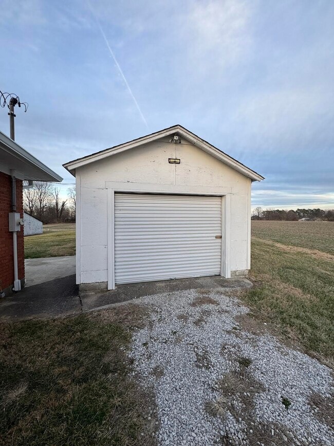 111 Hartley Ln in Elizabethtown, KY - Building Photo - Building Photo