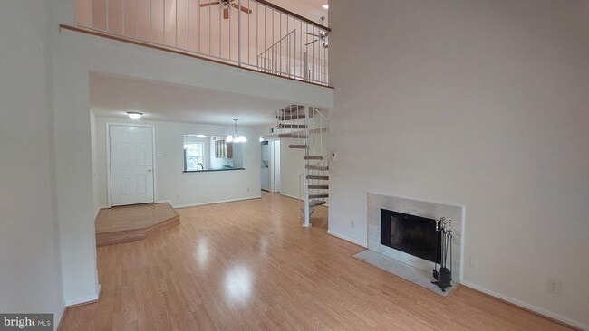 property at 25 Pickering Ct