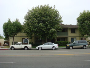 Lido Apartments - 240-244 S Esplanade in Orange, CA - Building Photo - Building Photo