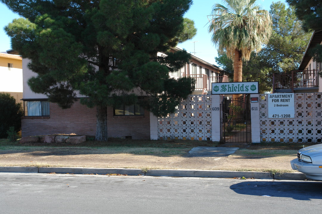 Shields Apartments in Las Vegas, NV - Building Photo