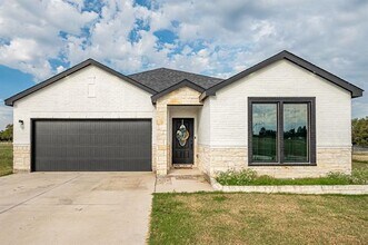 19493 FM981 in Leonard, TX - Building Photo - Building Photo