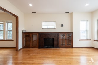 3301 N Kilbourn Ave in Chicago, IL - Building Photo - Building Photo