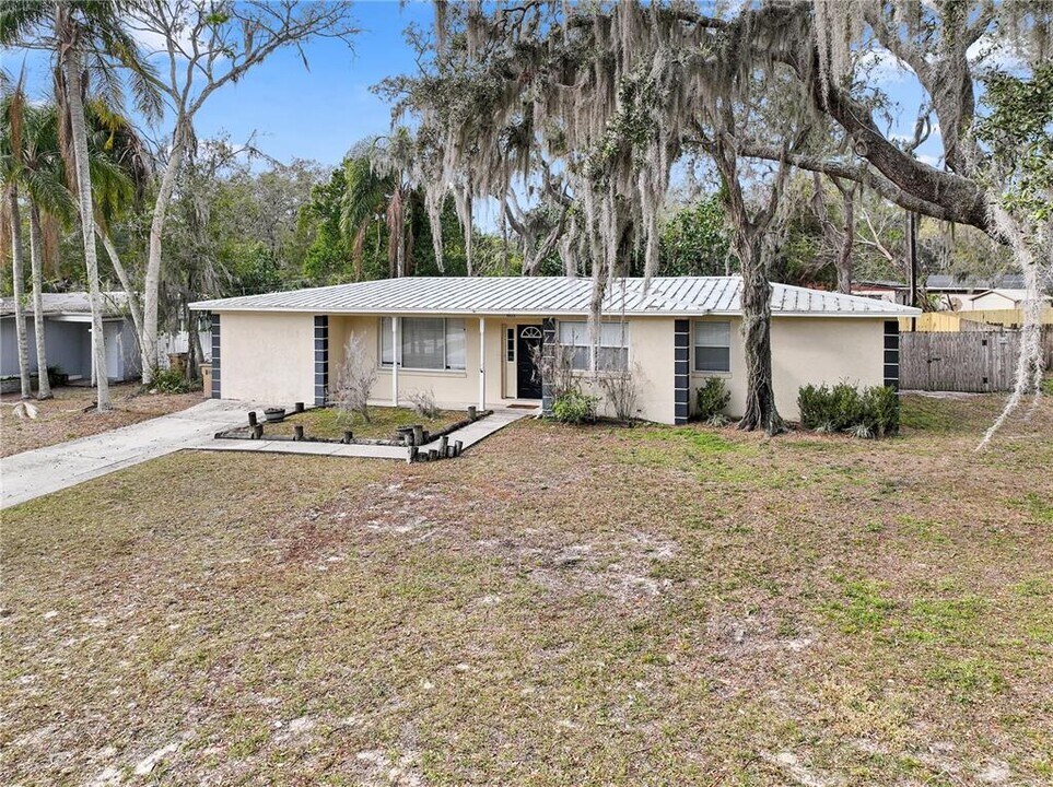 605 E River Dr in Tampa, FL - Building Photo