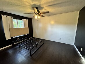 2014 Wellesley Ln in Kokomo, IN - Building Photo - Building Photo