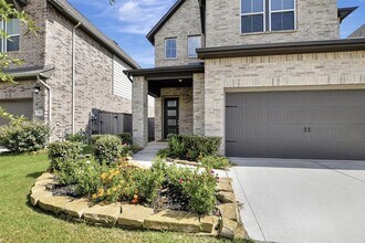 360 Mallorn Ln in Montgomery, TX - Building Photo - Building Photo