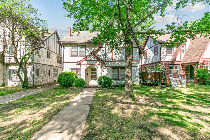 213 S Belmont St in Wichita, KS - Building Photo