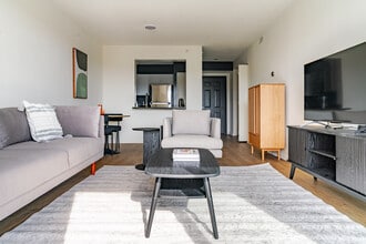 4650 Washington Blvd in Arlington, VA - Building Photo - Building Photo