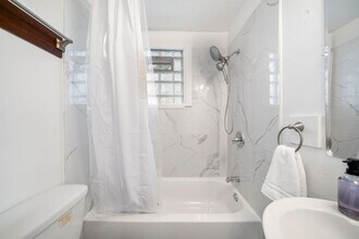 242 Mccormick Pl-Unit -ID1056116P in Cincinnati, OH - Building Photo - Building Photo