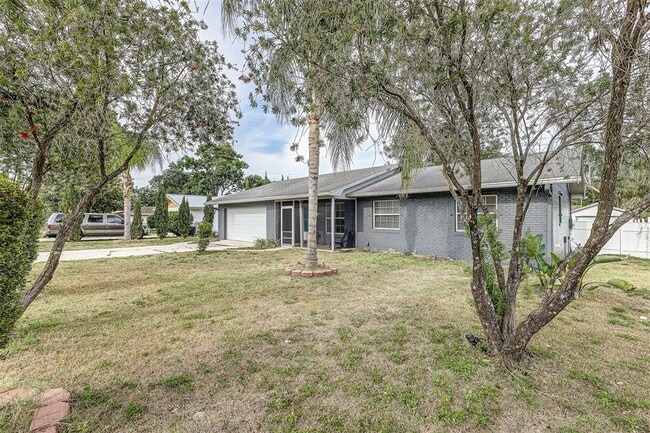 408 Lake Ned Rd in Winter Haven, FL - Building Photo - Building Photo