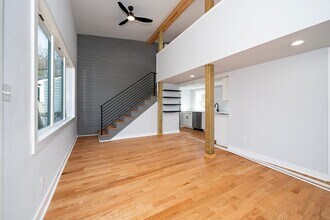 210 Lincoln Ct in Raleigh, NC - Building Photo - Building Photo