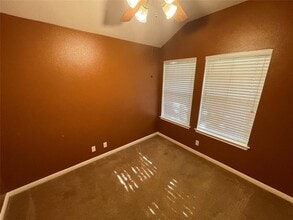 118 Fistral Dr in Hutto, TX - Building Photo - Building Photo