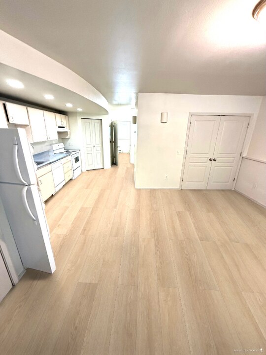 1949 S 9th St W in Missoula, MT - Building Photo