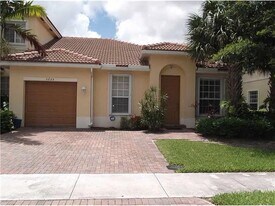 3255 NW 31st Ter in Lauderdale Lakes, FL - Building Photo