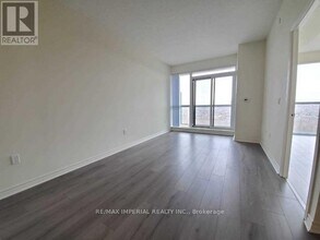 349-1349 Rathburn Rd W in Mississauga, ON - Building Photo - Building Photo