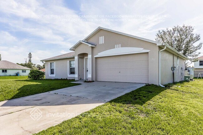 421 NW 1st Ave in Cape Coral, FL - Foto de edificio - Building Photo