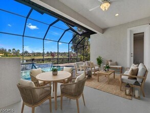 10093 Avalon Lake Cir in Ft. Myers, FL - Building Photo - Building Photo
