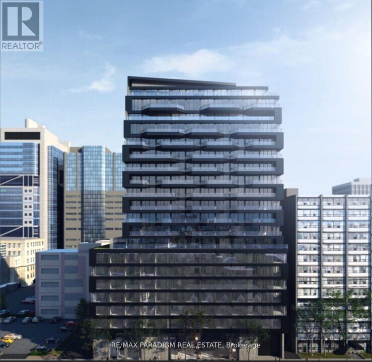 195 McCaul St in Toronto, ON - Building Photo