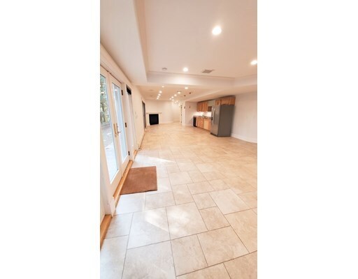 36 Sunhill Ln-Unit -G in Newton, MA - Building Photo
