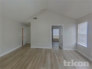 4122 Ravenwood Ct in Union City, GA - Building Photo - Building Photo