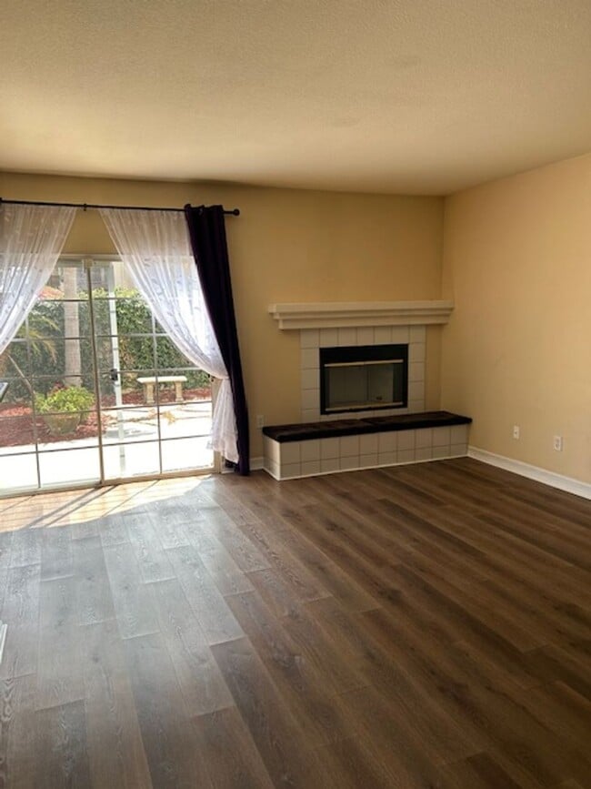 414 W San Marcos Blvd in San Marcos, CA - Building Photo - Building Photo