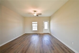 252 Mount Vernon Way in Liberty Hill, TX - Building Photo - Building Photo