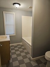 69 S Quinsigamond Ave-Unit -1 in Shrewsbury, MA - Foto de edificio - Building Photo