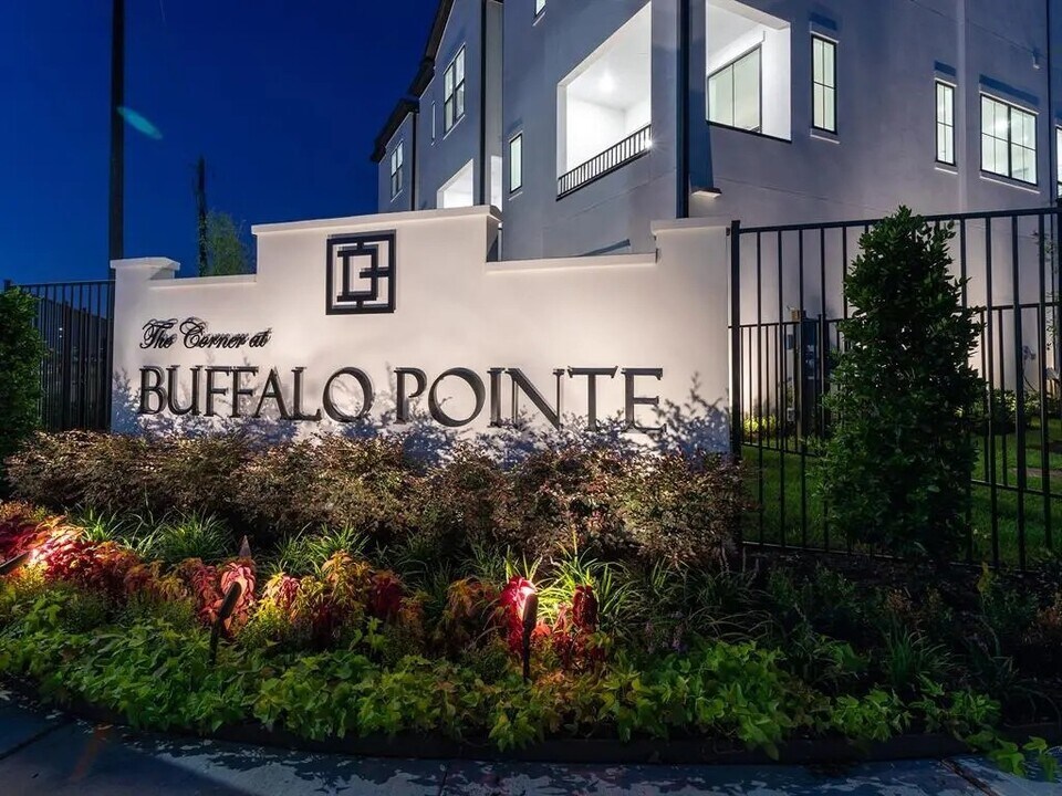 2718 Grand Fountains Dr in Houston, TX - Building Photo