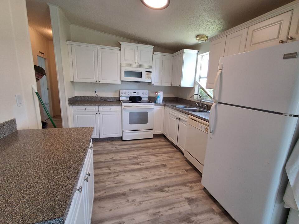 35303 SW 180th Ave, Unit 333 in Homestead, FL - Building Photo